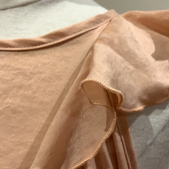 Blush/salmon colours blouse cold shoulder size M - Picture 2 of 8